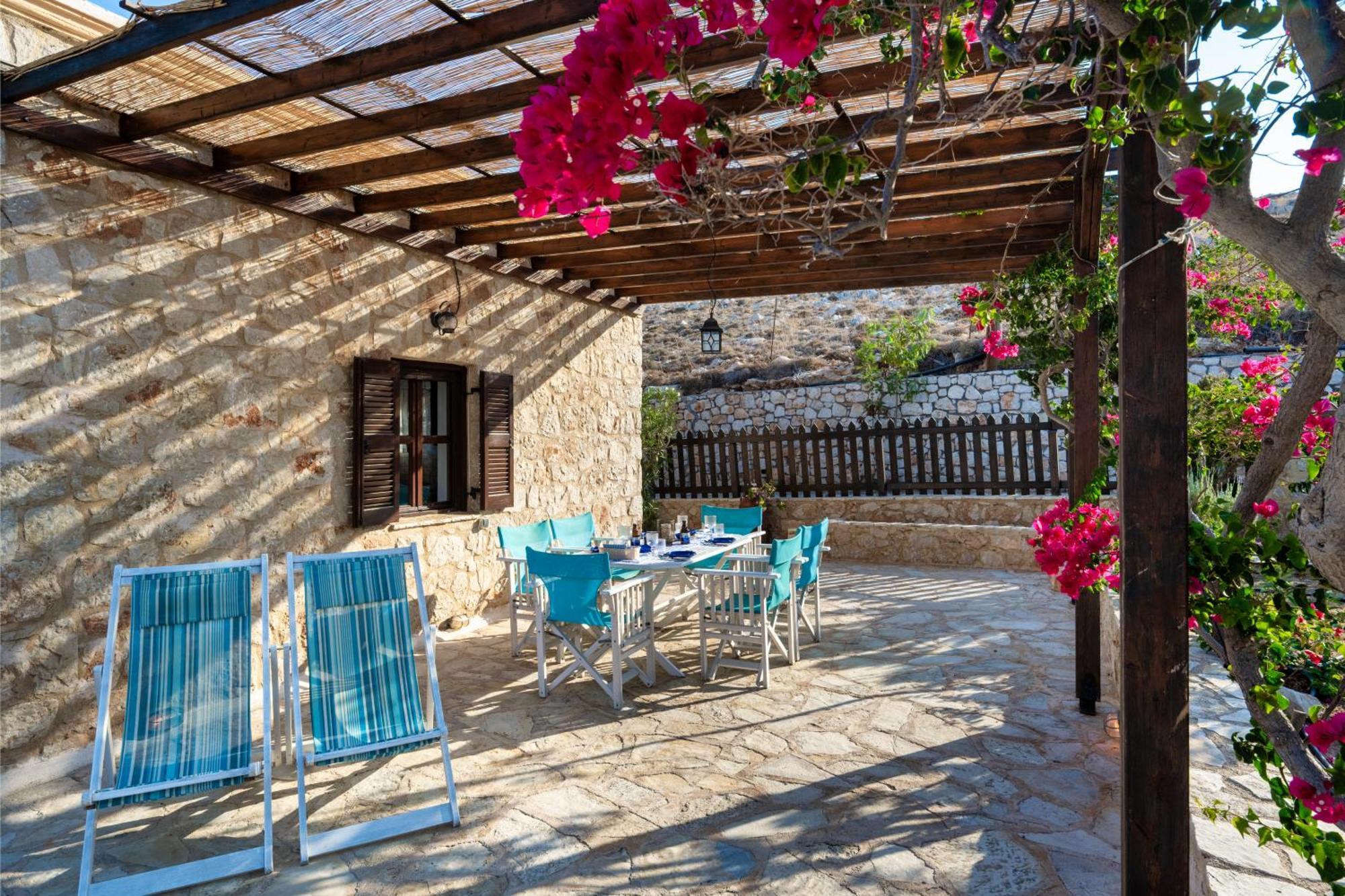 Villa Ftenagia Chalki Town Exteriér fotografie
