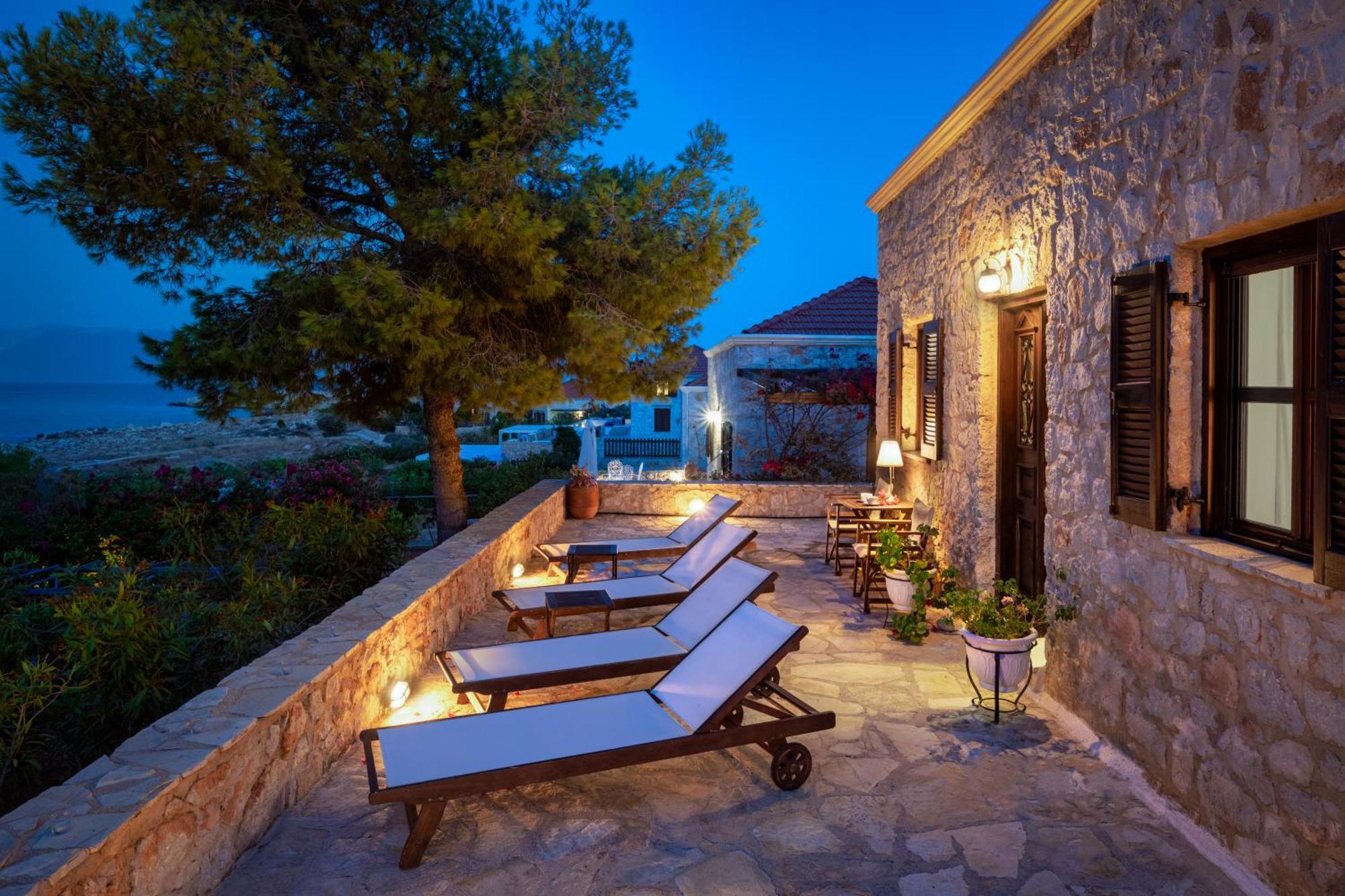 Villa Ftenagia Chalki Town Exteriér fotografie