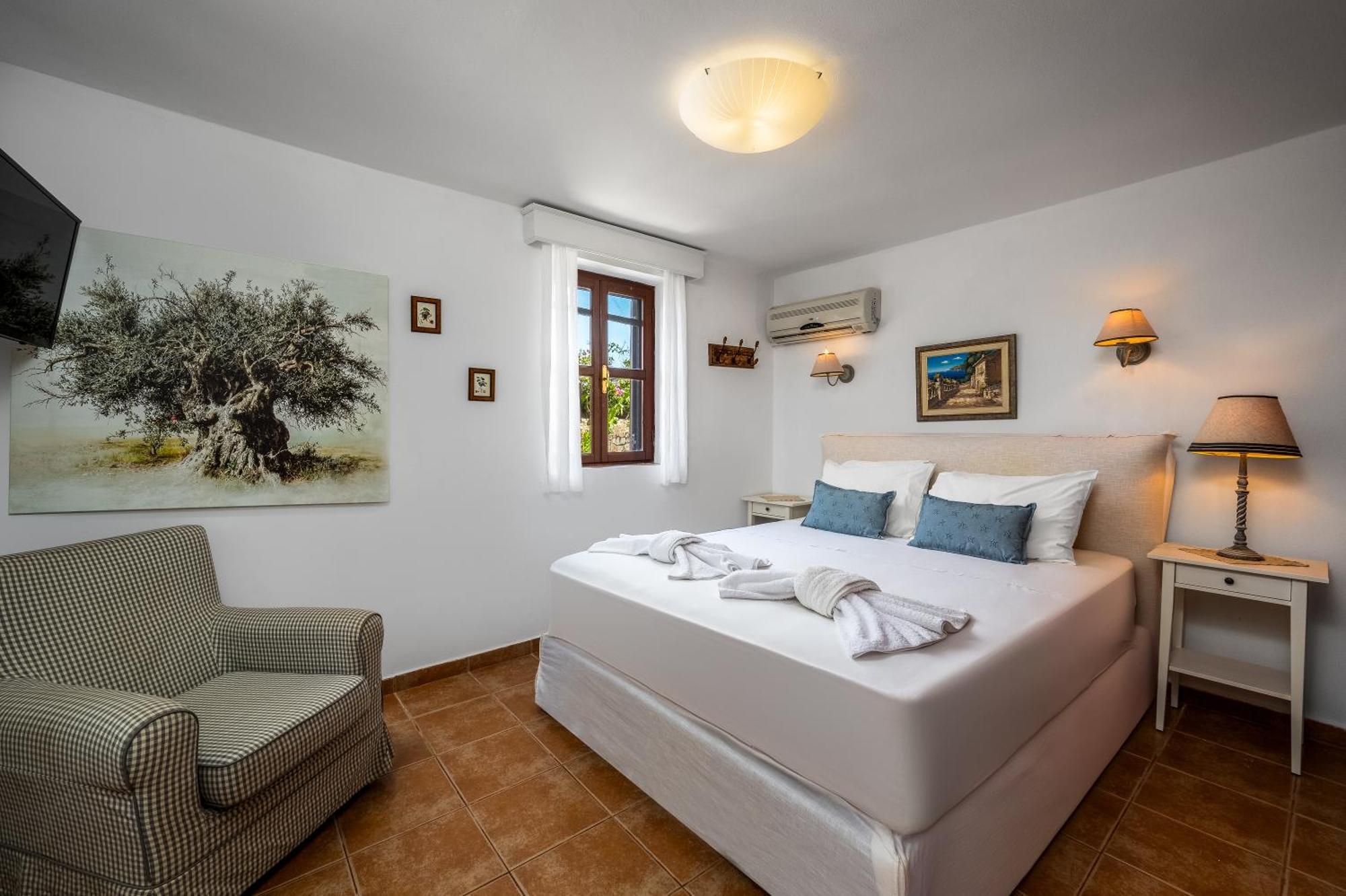 Villa Ftenagia Chalki Town Exteriér fotografie